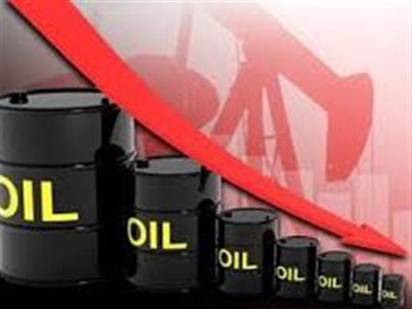 تراجع حاد لأسعار النفط بأكثر من 3.5% وسط ترقب لإنهاء العمليات العسكرية في الشرق الأوسط