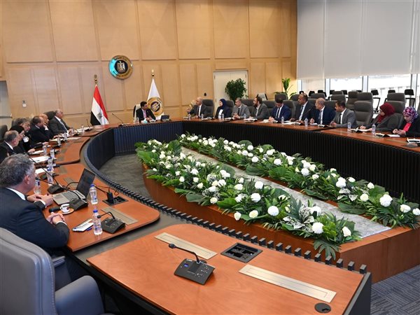وزير الصناعة يبحث سبل مضاعفة صادرات الرخام والجرانيت وزيادة عدد المحاجر خلال الفترة المقبلة