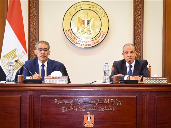 عبد العاطي وضياء رشوان: أمن الخليج خط أحمر وقدراتنا مسخرة لدعم الأشقاء