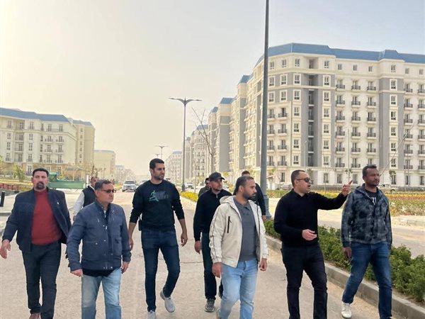 رئيس جهاز العلمين الجديدة يتفقد مواقع العمل ويوجه بضغط معدلات التنفيذ
