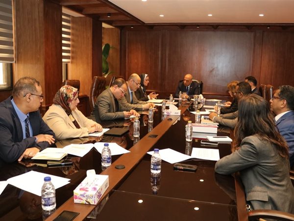 استعدادًا للافتتاح.. وزير الكهرباء يتابع مع سيمنس تطورات مركز التحكم القومي للطاقة 	