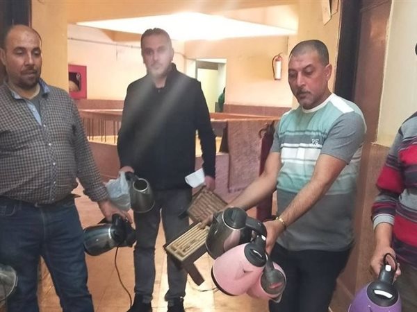 سخانات وغلايات في المكاتب.. حملة مفاجئة تكشف مخالفات استهلاك الكهرباء بإحدى شركات وزارة الكهرباء