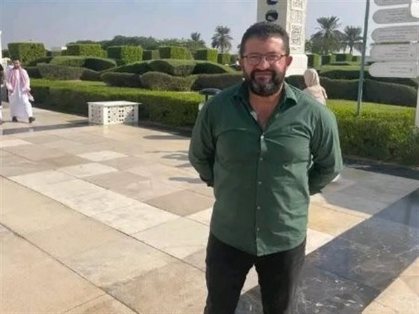 وزير البترول يستقبل جثمان شهيد حادث الإمارات بمطار القاهرة