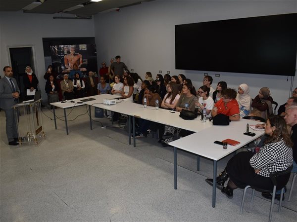 المتحف المصري الكبير يستضيف طلاب جامعة باريس لبحث التعليم المتحفي