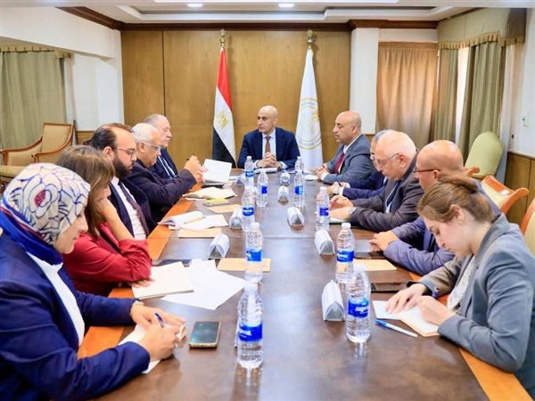 وزير التعليم يبحث مع بنك التعمير الألماني دعم التعليم الفني بشهادات دولية