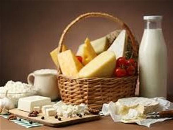 تباين أسعار منتجات الألبان.. واللبن 