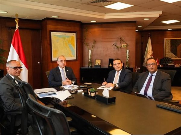 وزير الاستثمار يبحث مع نظيرته الصربية تعزيز التعاون الاقتصادي وترتيبات المشاركة في 