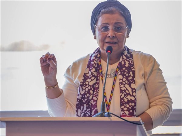 نائب وزير الصحة تبحث تعزيز التعاون الدولي وتطوير خدمات القبالة في المؤتمر الدولي بنيروبي