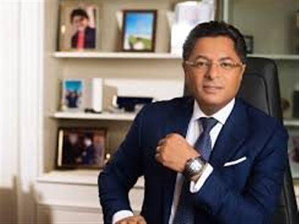 خالد أبو بكر يشكر الحكومة بعد إعفاء التصرفات العقارية بين الأقارب