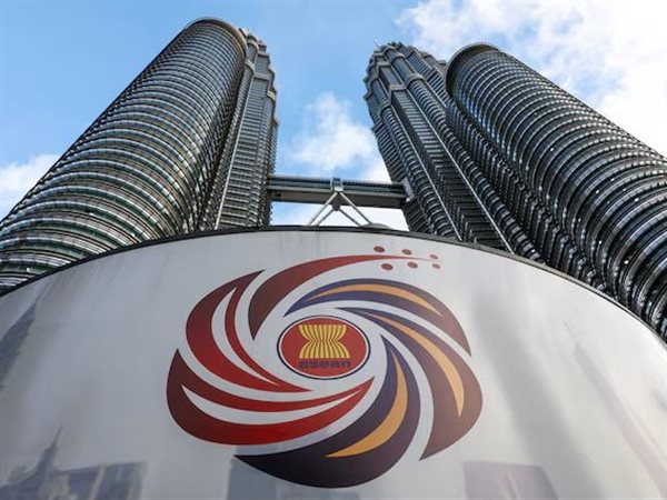 وزراء مالية دول آسيان قلقون من تداعيات التوتر في الشرق الأوسط 