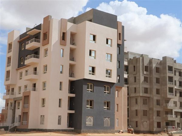 وزيرة الإسكان تتابع الموقف التنفيذي بمشروعي «ديارنا» و«ظلال» بعدد من المدن الجديدة