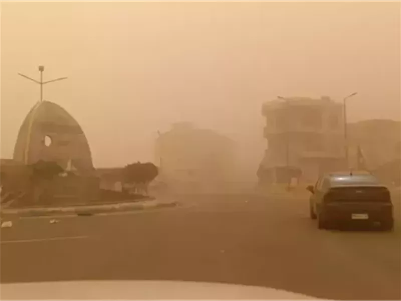 العاصفة الترابية