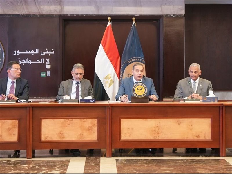  إسلام عزام رئيس