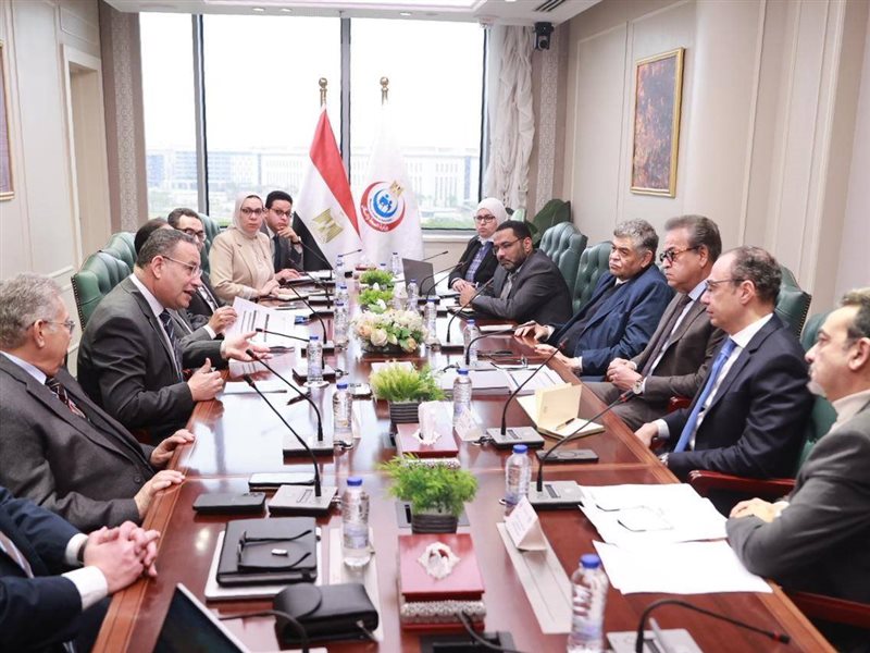  خالد عبدالغفار وزير الصحة