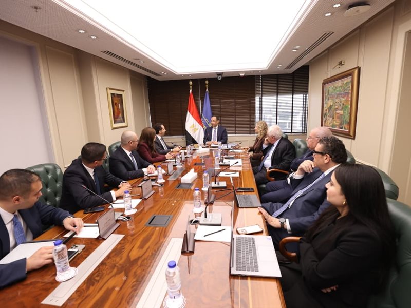 وزير الاتصالات