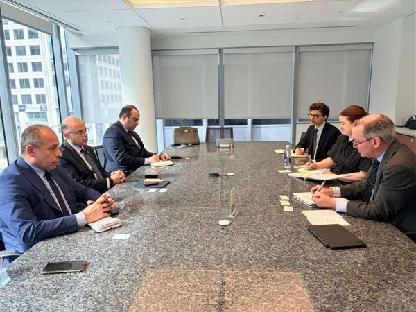 وزير الاستثمار يبحث مع “فيزا” تعزيز الاستثمارات وتحويل القاهرة لمركز للتكنولوجيا المالية