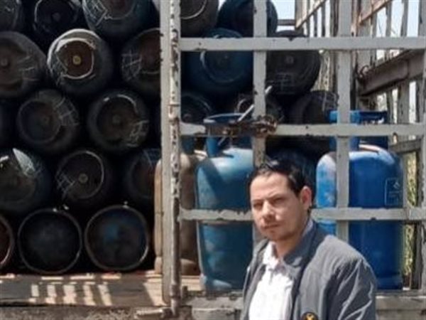 حملات تموينية مكثفة بالبحيرة  تسفر عن ضبط مبيدات منتهية وسجائر مجهولة المصدر