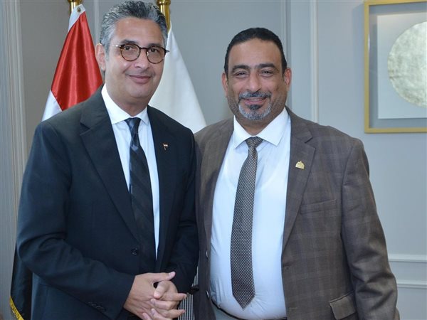 تعزيزًا للأمن الغذائي.. انطلاق موسم توريد القمح المحلي.. وتنسيق مكثف بين التموين وغرفة صناعة الحبوب