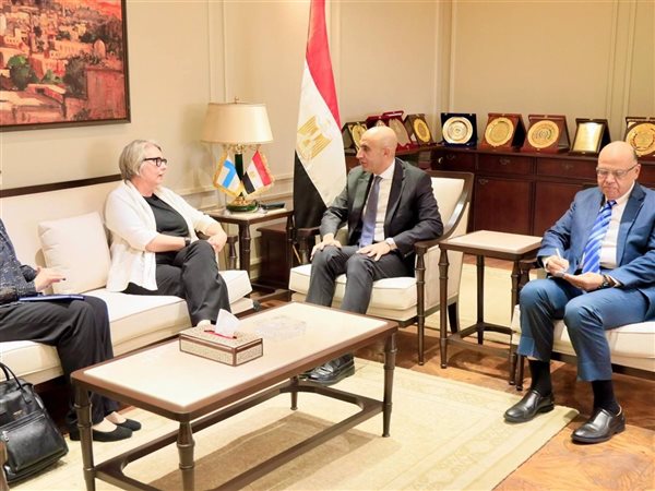وزير التعليم يبحث مع سفيرة فنلندا تطوير التعليم الفني والاستفادة من التجربة الفنلندية