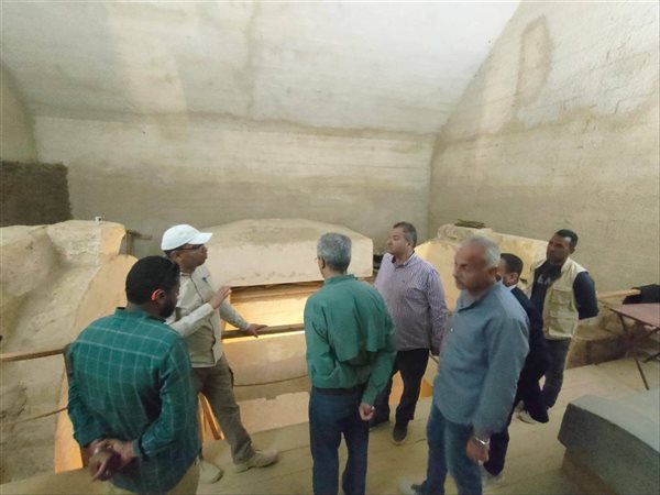  خطة تطوير شاملة لسقارة تشمل الإضاءة والمراقبة ومركز زوار متكامل