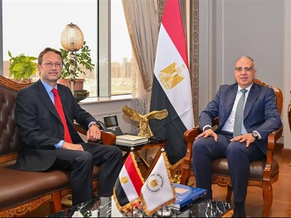  مصر وإسبانيا تبحثان تعزيز التعاون في إدارة المياه وتطوير الري الذكية