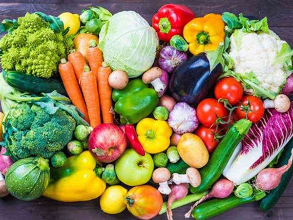 تباين أسعار الخضروات في سوق العبور اليوم