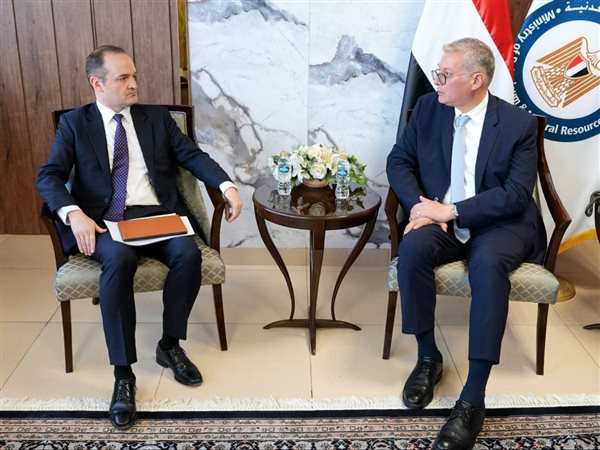 مصر تبحث تعزيز التعاون مع أباتشي لزيادة إنتاج البترول