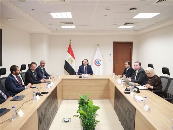 وزارة الصحة تبحث مع «فودافون» و«STM» تطوير البنية التكنولوجية