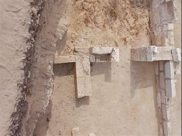 كشف أثري استثنائي في المنيا.. مومياوات وبردية نادرة من الإلياذة