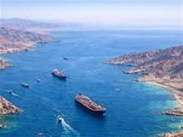 إيران: واشنطن تبحث عن مخرج من الحرب.. ومضيق هرمز ورقة ضغط في المفاوضات