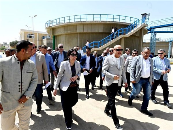 وزيرة الإسكان ومحافظ الأقصر بتفقدان محطة تنقية مياه مدينة طيبة الجديدة