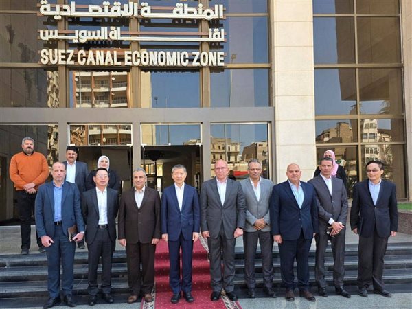 اقتصادية قناة السويس تستقبل السفير الصيني لبحث فرص الاستثمار بالموانئ والمناطق الصناعية