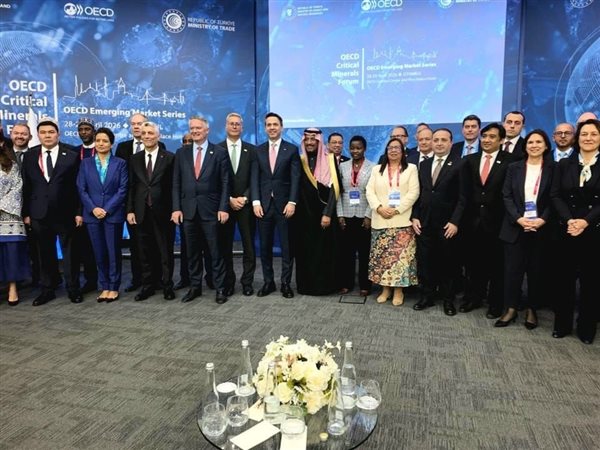 وزير البترول يستعرض رؤية مصر لتعظيم العائد من قطاع التعدين أمام منتدى المعادن الحرجة بإسطنبول