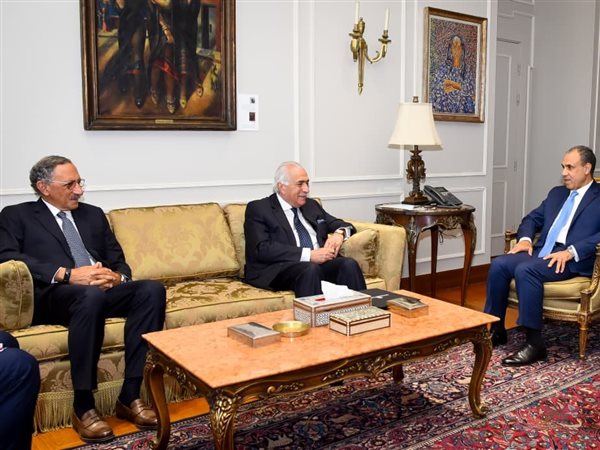 وزير الخارجية يشيد بنتائج بعثة طرق الأبواب لتعزيز الاستثمارات الأمريكية في مصر
