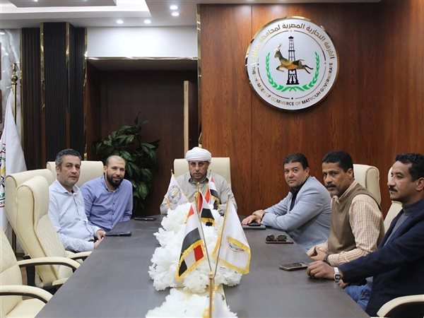 غرفة مطروح تُشكل لجنة مشتركة لتقنين أوضاع 100 منشأة تجارية برأس الحكمة