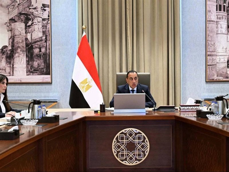 خلال الاجتماع