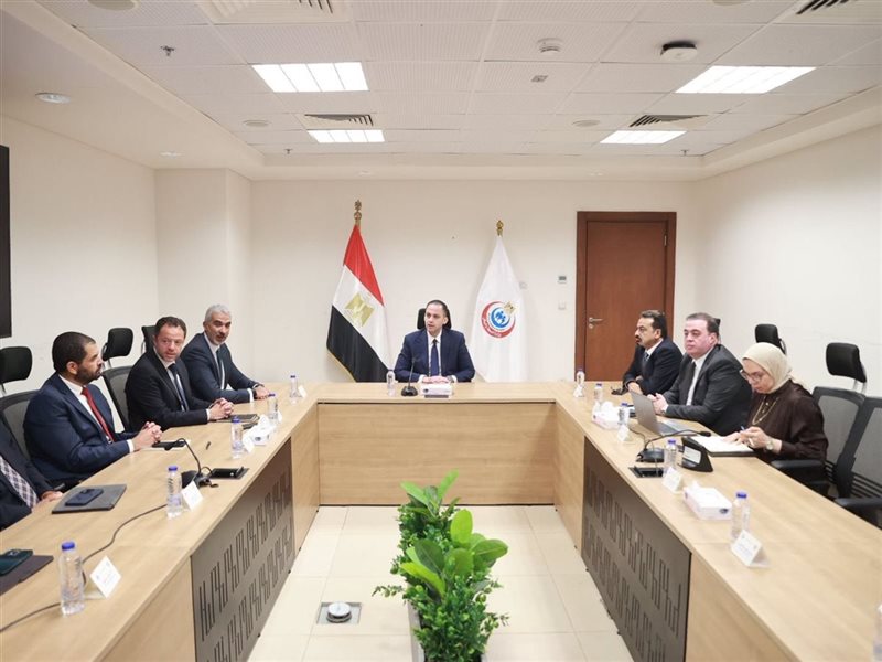  الدكتور محمد الطيب،