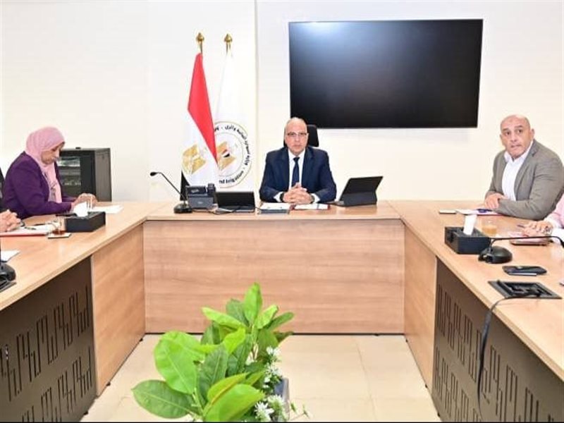 اجتماع وزير الري