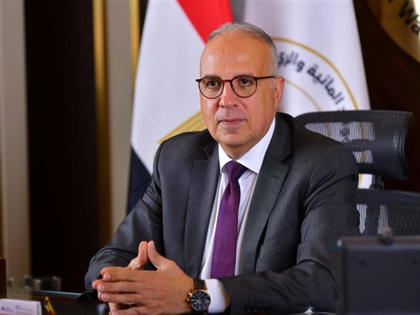 وزير الري يتابع جاهزية المحطات للتعامل مع موسم أقصى الاحتياجات المائية الحالي