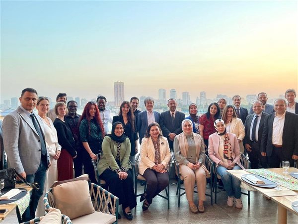مصر تجتاز مراجعة 