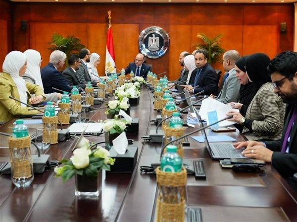 وزير الاستثمار يبحث مع منظمة الأمم المتحدة للتنمية الصناعية سبل تعزيز التنافسية وجذب الاستثمارات