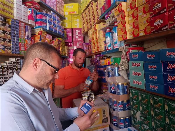 حملات تموينية مكثفة بالقليوبية..تحرير 102 مخالفة وضبط سجائر بدون فواتير ومخالفات بالمخابز