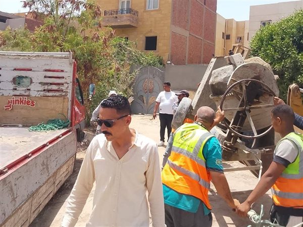 حملات حاسمة لإزالة المخالفات البنائية و الإستحواذ وتغيير النشاط فوراً بحدائق أكتوبر  