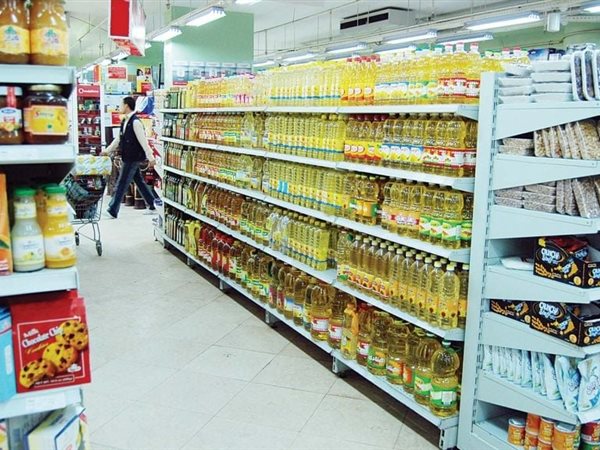 زيادة جديدة في أسعار الزيت والفول والعدس بالأسواق اليوم الأربعاء