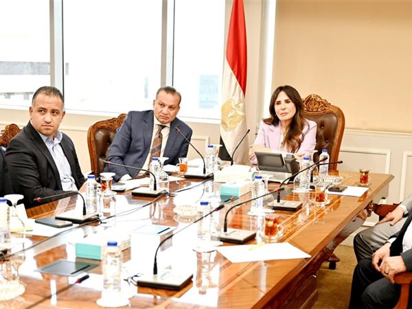 وزيرة الإسكان تتابع موقف مشروعات الجهاز المركزي للتعمير بمحافظة الإسكندرية