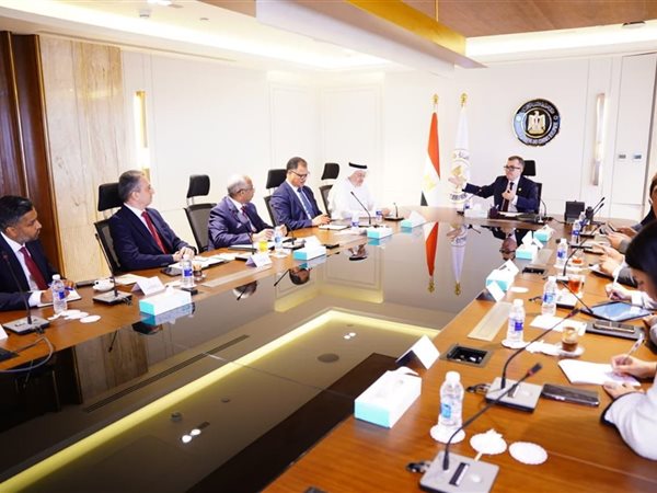 وزير التخطيط: العمل على برنامج البنك الإسلامي للتنمية الجديد لتعزيز الصادرات وتمكين القطاع الخاص