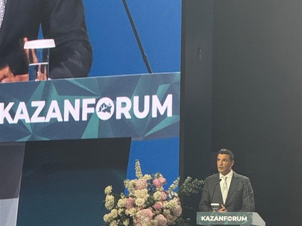 وزير الصناعة: مصر تعمل على ترسيخ مكانتها كمركز صناعي إقليمي يربط بين إفريقيا والعالم العربي وأوروبا وآسيا