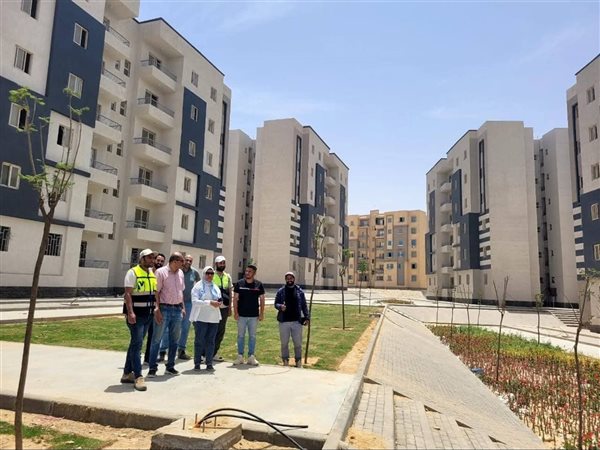 رئيس جهاز أكتوبر الجديدة يوجه بتسريع وتيرة العمل بغرب المطار لتسليم شقق 