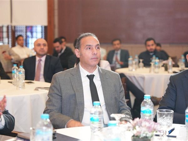 رئيس هيئة الرقابة المالية يشارك في ختام Insurtech Challenge 2026 لتعزيز الابتكار في قطاع التأمين بالجامعة الأمريكية بالقاهرة
