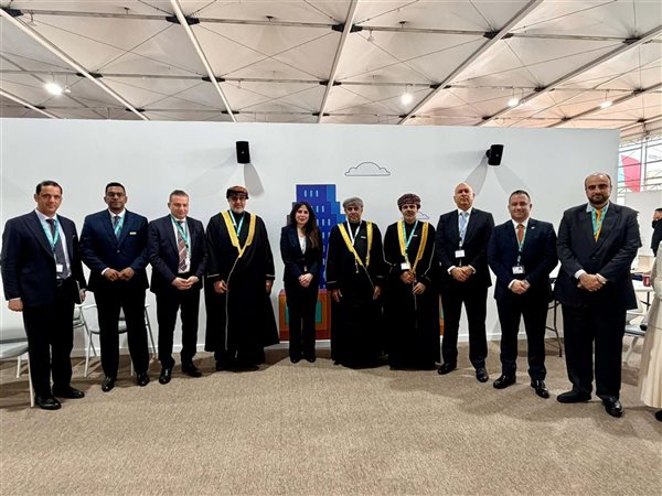 وزيرة الإسكان تبحث مع نظيرها العُماني تعزيز التعاون المشترك